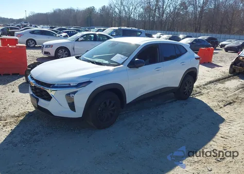 2025 Chevrolet Trax Fwd Ls из США, поврежденный, VIN KL77LFEP2SC072606